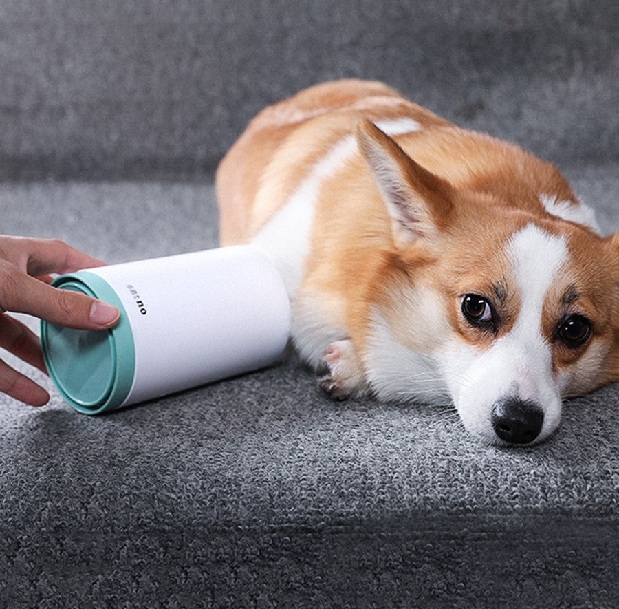 Peine de silicona suave con taza limpiadora de patas portátil para mascotas