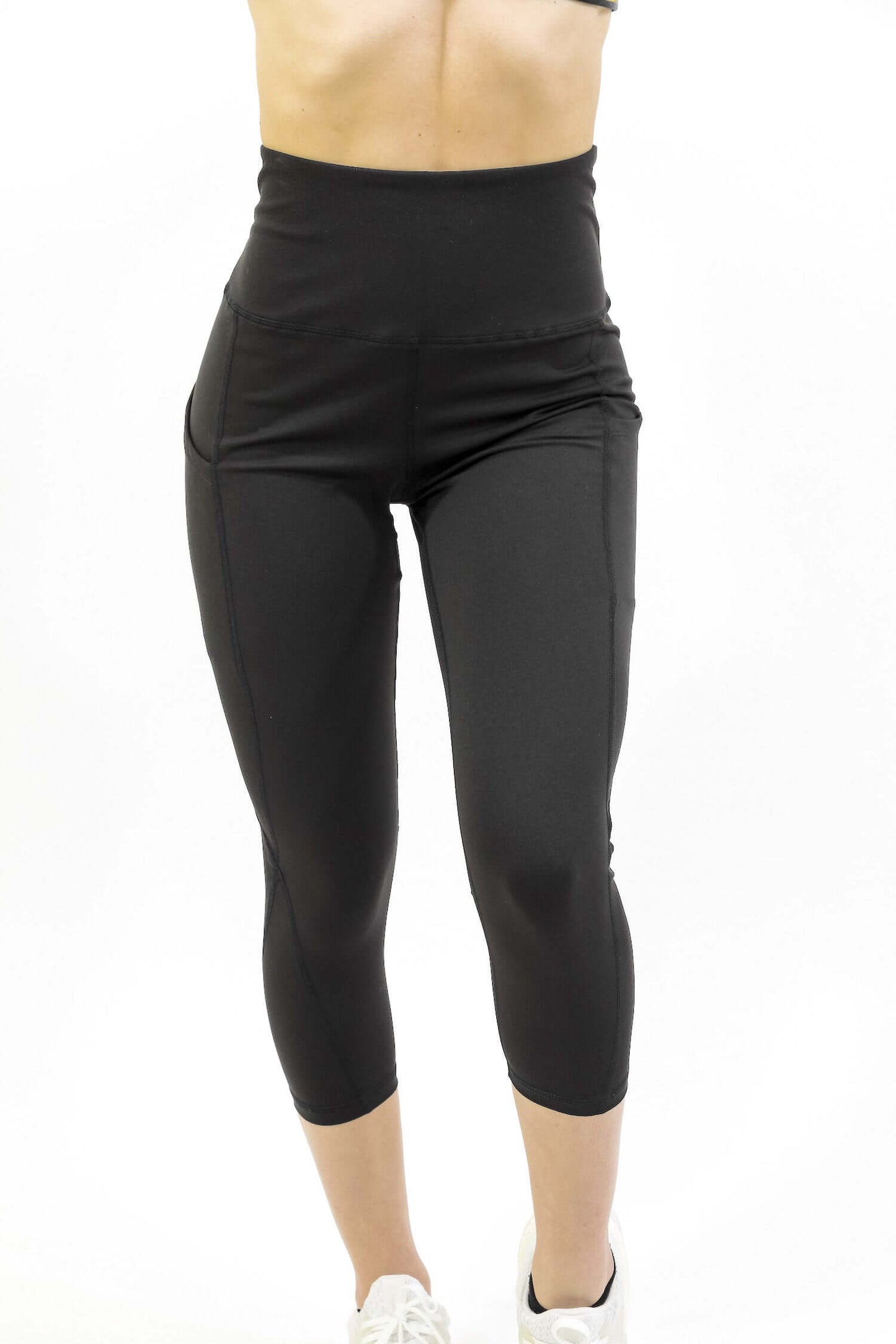 Leggings capri de cintura alta con bolsillos en la cadera de Seajoy Athletic