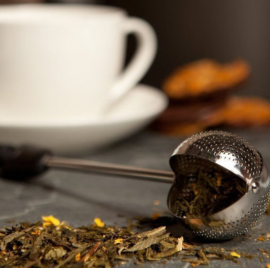 Infusor de té en forma de bola con forma de espiral